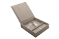 Preview: USB/Foto-Box 21 x 21 x 5 cm mit USB Slot. Geschenkbox für USB-Sticks und Fotoabzüge 13x18 cm